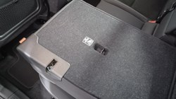 2022 (72) VOLVO XC40 2.0 B4P Ultimate Dark 5dr Auto 4597603