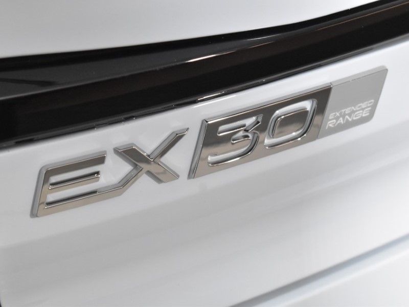 2025 (75) VOLVO EX30 200kW SM Extended Range Ultra 69kWh 5dr Auto 4635774