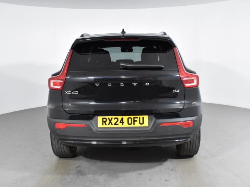 2024 (24) VOLVO XC40 2.0 B4P Plus Dark 5dr Auto 4588914