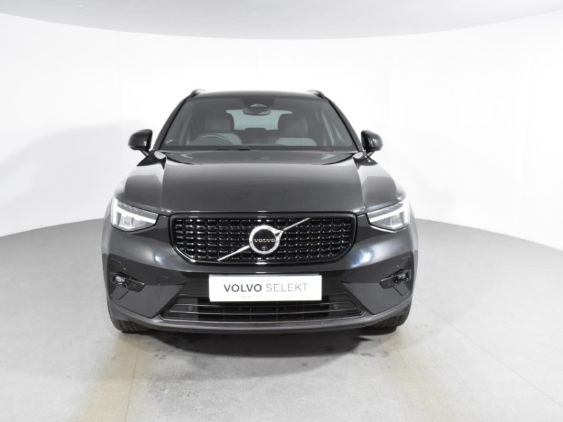 2024 (24) VOLVO XC40 2.0 B4P Plus Dark 5dr Auto 4588878