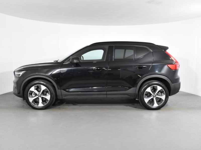 2024 (24) VOLVO XC40 2.0 B4P Plus Dark 5dr Auto 4588880
