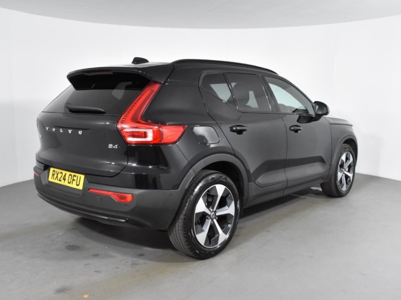 2024 (24) VOLVO XC40 2.0 B4P Plus Dark 5dr Auto 4588875