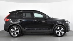 2024 (24) VOLVO XC40 2.0 B4P Plus Dark 5dr Auto 4588876