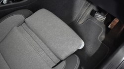 2024 (24) VOLVO XC40 2.0 B4P Plus Dark 5dr Auto 4588912