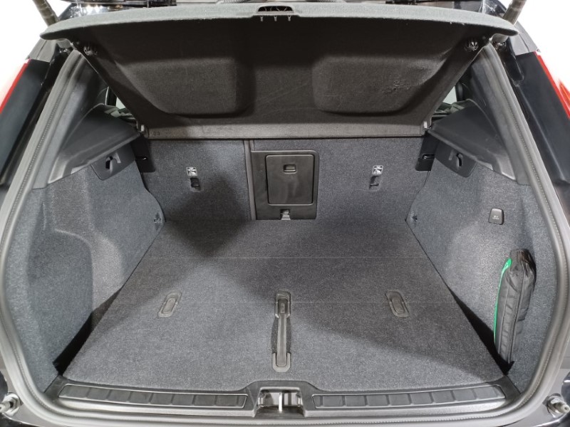 2024 (24) VOLVO XC40 2.0 B4P Plus Dark 5dr Auto 4588894