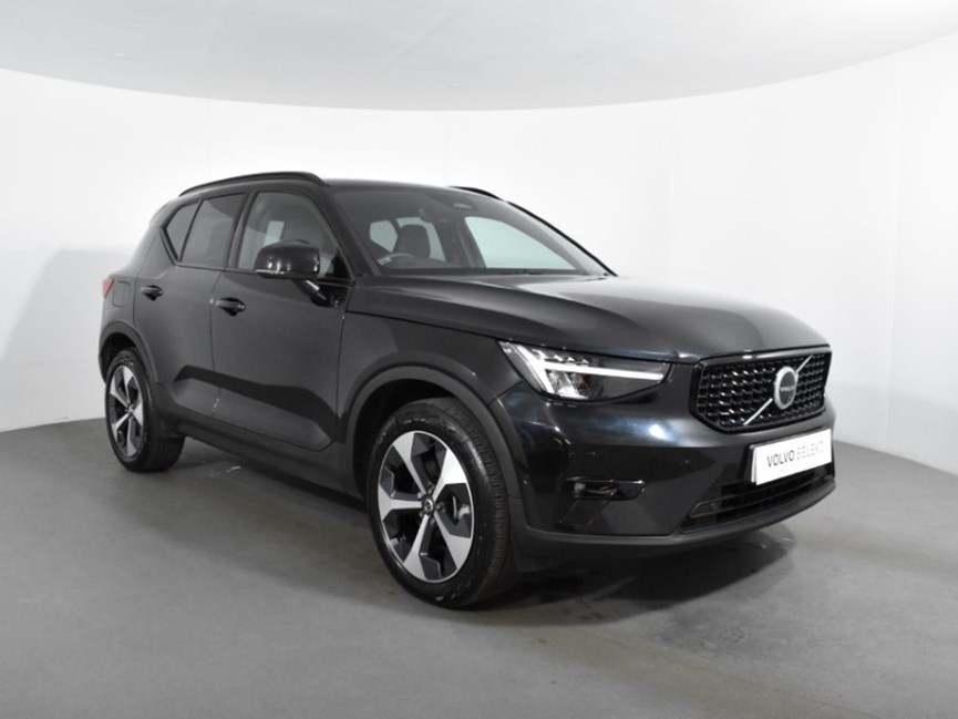 2024 (24) VOLVO XC40 2.0 B4P Plus Dark 5dr Auto