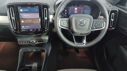 2024 (24) VOLVO XC40 2.0 B4P Plus Dark 5dr Auto 4588887