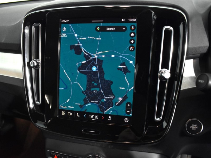 2024 (24) VOLVO XC40 2.0 B4P Plus Dark 5dr Auto 4588900