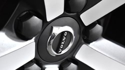 2025 (25) VOLVO XC40 2.0 B3P Core 5dr Auto 4616613