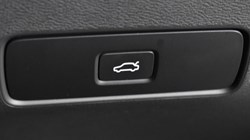 2025 (25) VOLVO XC40 2.0 B3P Core 5dr Auto 4616597