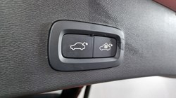 2024 (74) VOLVO XC40 2.0 B3P Plus Dark 5dr Auto 4612709