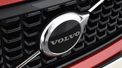 2024 (74) VOLVO XC40 2.0 B3P Plus Dark 5dr Auto 4612738