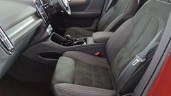 2024 (74) VOLVO XC40 2.0 B3P Plus Dark 5dr Auto 4612701