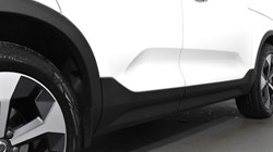 2025 (25) VOLVO XC40 2.0 B3P Plus Dark 5dr Auto 4612252