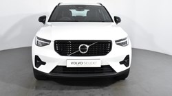 2025 (25) VOLVO XC40 2.0 B3P Plus Dark 5dr Auto 4612205