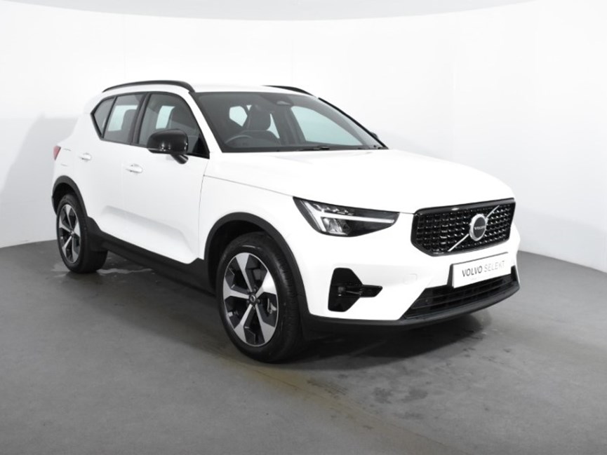 2025 (25) VOLVO XC40 2.0 B3P Plus Dark 5dr Auto