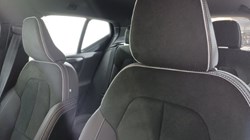 2025 (25) VOLVO XC40 2.0 B3P Plus Dark 5dr Auto 4612219