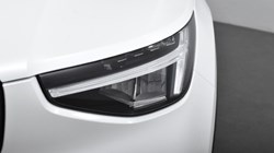 2025 (25) VOLVO XC40 2.0 B3P Plus Dark 5dr Auto 4612257