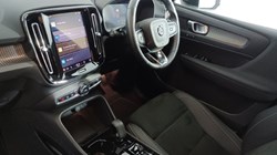 2025 (25) VOLVO XC40 2.0 B3P Plus Dark 5dr Auto 4612218