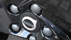 2025 (75) VOLVO XC40 2.0 B3P Plus Black Edition 5dr Auto 5272742
