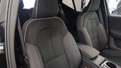2025 (75) VOLVO XC40 2.0 B3P Plus Black Edition 5dr Auto 5270952