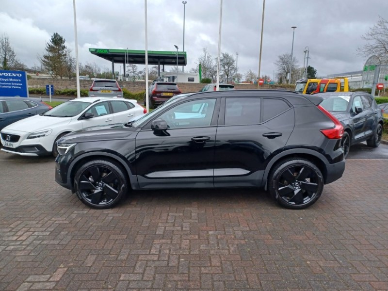 2025 (75) VOLVO XC40 2.0 B3P Plus Black Edition 5dr Auto 5270878