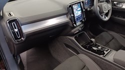 2025 (75) VOLVO XC40 2.0 B3P Plus Black Edition 5dr Auto 5271017