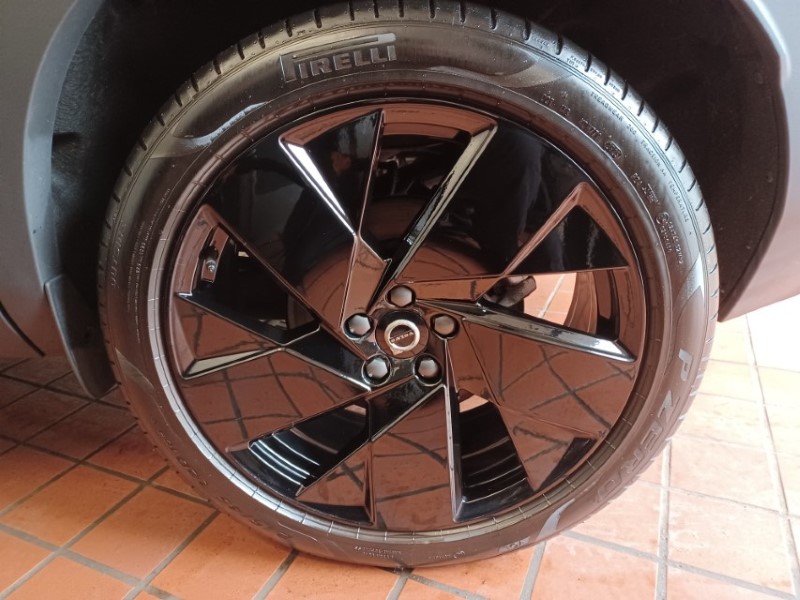 2025 (75) VOLVO XC40 2.0 B3P Plus Black Edition 5dr Auto 5270889