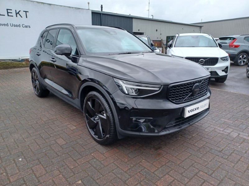 2025 (75) VOLVO XC40 2.0 B3P Plus Black Edition 5dr Auto