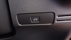 2025 (75) VOLVO XC40 2.0 B3P Plus Black Edition 5dr Auto 5270929