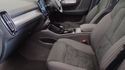 2025 (75) VOLVO XC40 2.0 B3P Plus Black Edition 5dr Auto 5271020