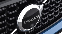 2023 (73) VOLVO XC40 2.0 B3P Plus Dark 5dr Auto 4603178