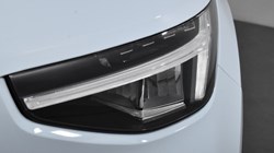 2025 (25) VOLVO XC40 2.0 B3P Plus Dark 5dr Auto 4609080