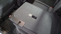 2025 (25) VOLVO XC40 2.0 B3P Plus Dark 5dr Auto 4609044