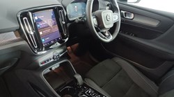 2025 (25) VOLVO XC40 2.0 B3P Plus Dark 5dr Auto 4609040