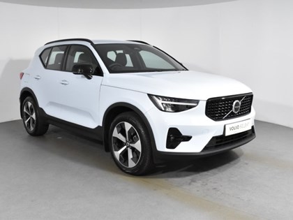 2025 (25) VOLVO XC40 2.0 B3P Plus Dark 5dr Auto
