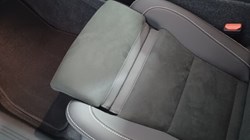 2025 (25) VOLVO XC40 2.0 B3P Plus Dark 5dr Auto 4609043