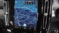 2025 (25) VOLVO XC40 2.0 B3P Plus Dark 5dr Auto 4609052