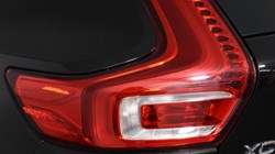 2022 (72) VOLVO XC40 2.0 B3P Plus Dark 5dr Auto 4626757