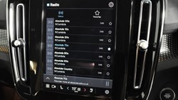 2022 (72) VOLVO XC40 2.0 B3P Plus Dark 5dr Auto 4626744