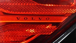 2022 (72) VOLVO XC40 2.0 B3P Plus Dark 5dr Auto 4626767