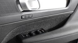 2024 (73) VOLVO XC40 2.0 B3P Plus Dark 5dr Auto 4629043