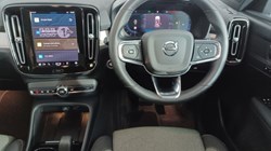 2024 (73) VOLVO XC40 2.0 B3P Plus Dark 5dr Auto 4629018