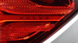 2024 (73) VOLVO XC40 2.0 B3P Plus Dark 5dr Auto 4629057