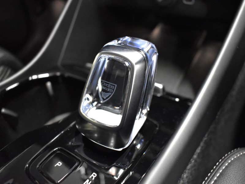 2024 (74) VOLVO XC40 2.0 B4P Ultra Dark 5dr Auto 4726107