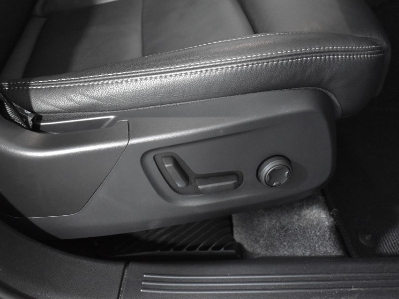 2024 (74) VOLVO XC40 2.0 B4P Ultra Dark 5dr Auto 4726122