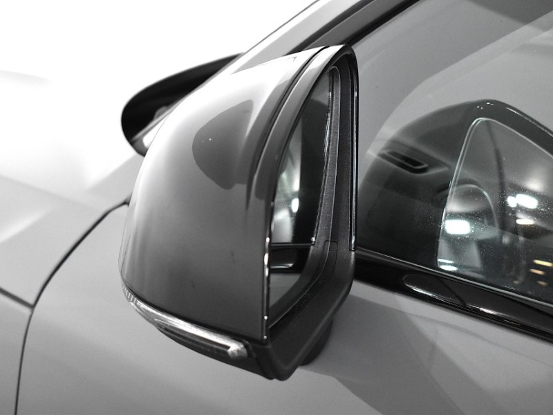 2024 (74) VOLVO XC40 2.0 B4P Ultra Dark 5dr Auto 4726130