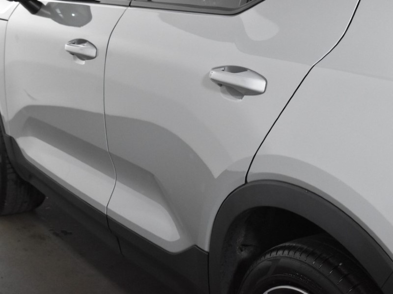 2024 (74) VOLVO XC40 2.0 B4P Ultra Dark 5dr Auto 4726128