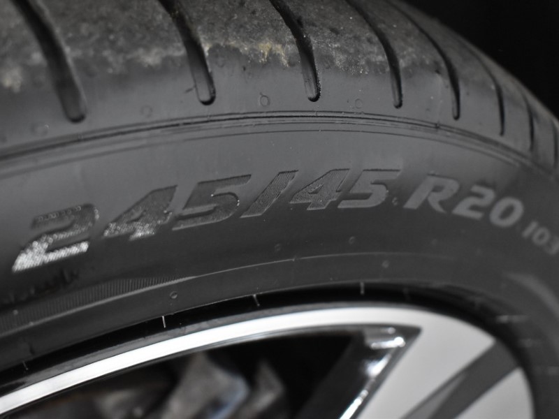 2024 (74) VOLVO XC40 2.0 B4P Ultra Dark 5dr Auto 4726136