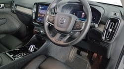 2024 (74) VOLVO XC40 2.0 B4P Ultra Dark 5dr Auto 4726090